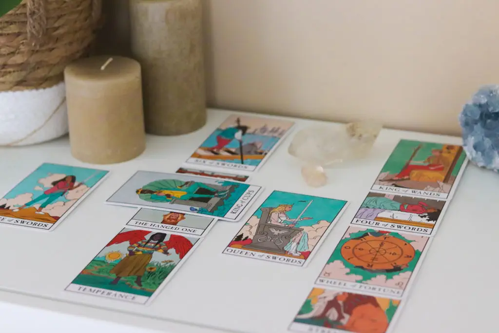 tarot-reading-april-2022